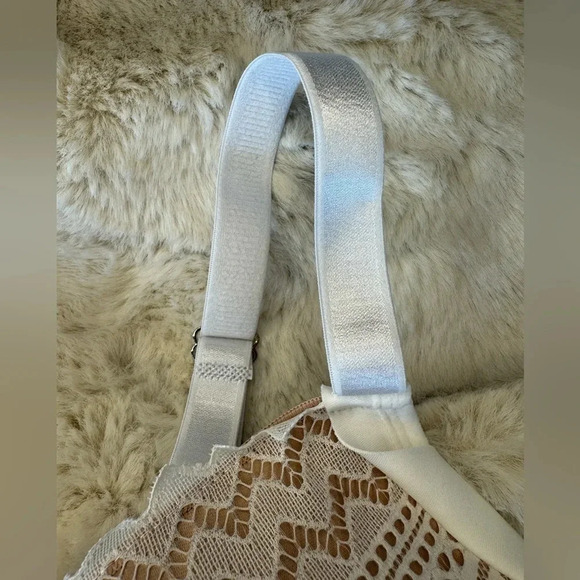 Bra in white size 40D - New, but no tags - Picture 13 of 15